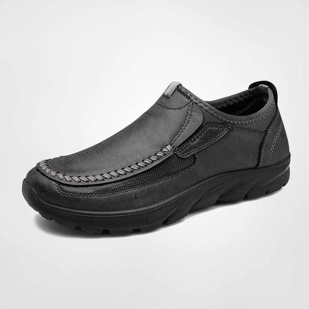 Avslappnade andningsbara loafers för män